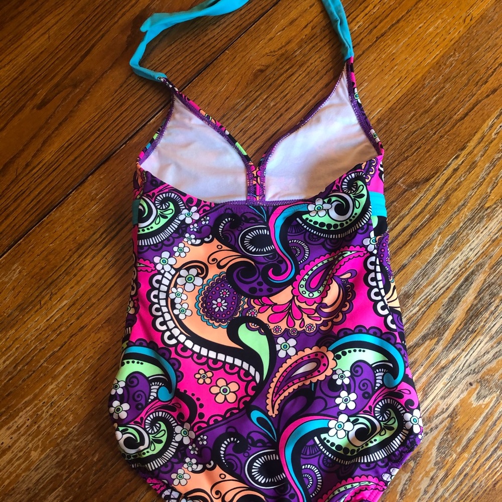 Bathing Suit Great Condition - Picture 3 of 3